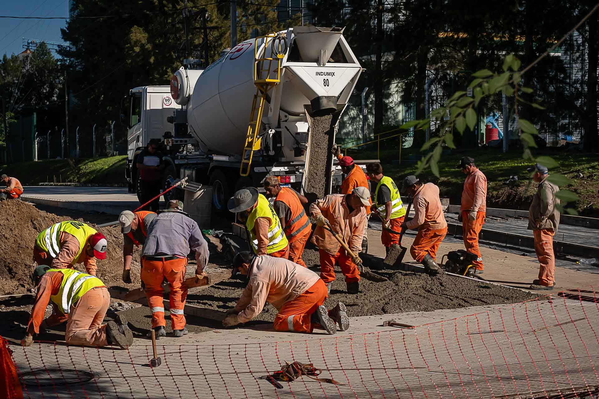 Buen porcentaje de avance en el acceso para tránsito pesado en Pueblo Brugo Buen porcentaje de avance en el acceso para tránsito pesado en Pueblo Brugo