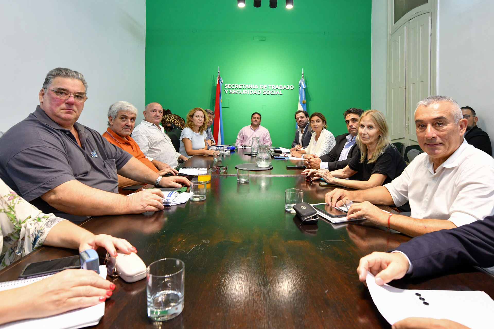 El gobierno cerró con docentes un acuerdo salarial para todo el 2025 El gobierno cerró con docentes un acuerdo salarial para todo el 2025