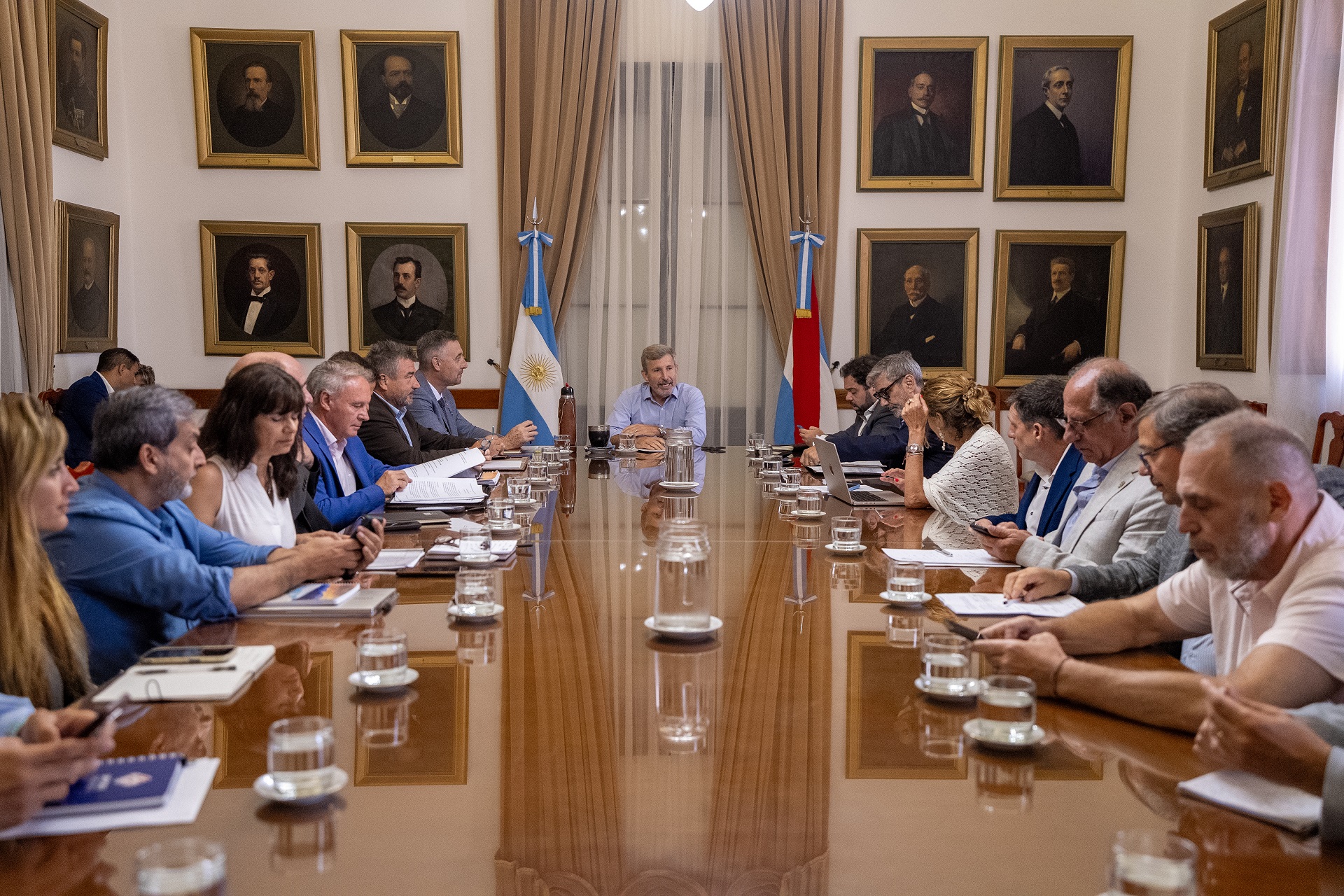 Salud Mental y otros temas de gestión fueron tratados en la reunión de gabinete que encabezó Frigerio
