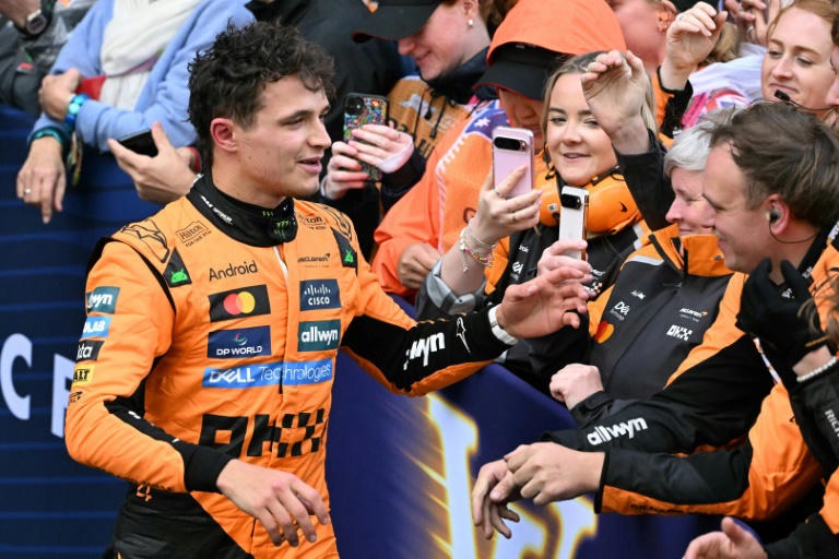 Lando Norris ganó un accidentado Gran Premio de Australia de Fórmula 1 bajo la lluvia