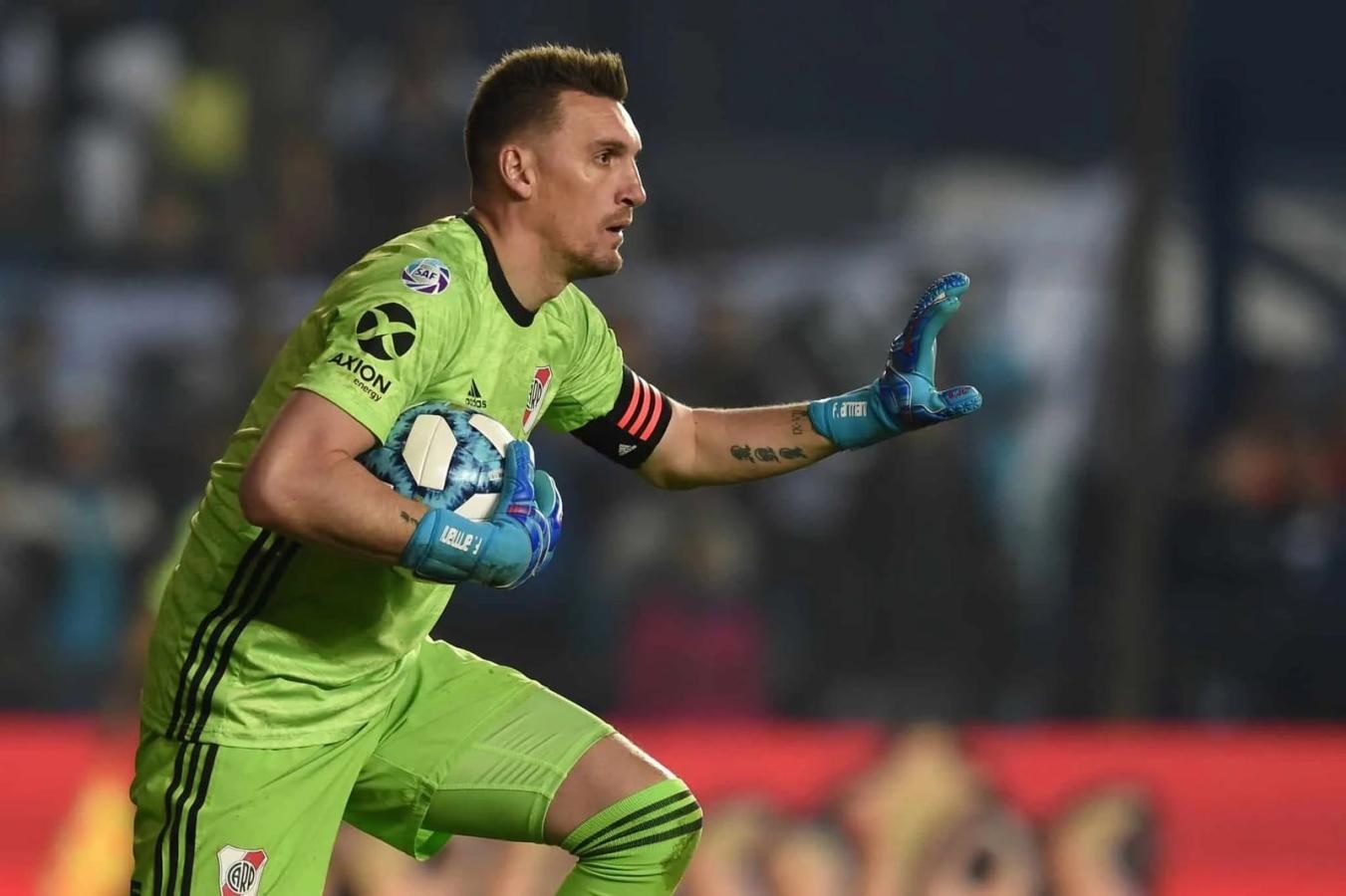 La regla de los ocho segundos para los arqueros llega al fútbol argentino