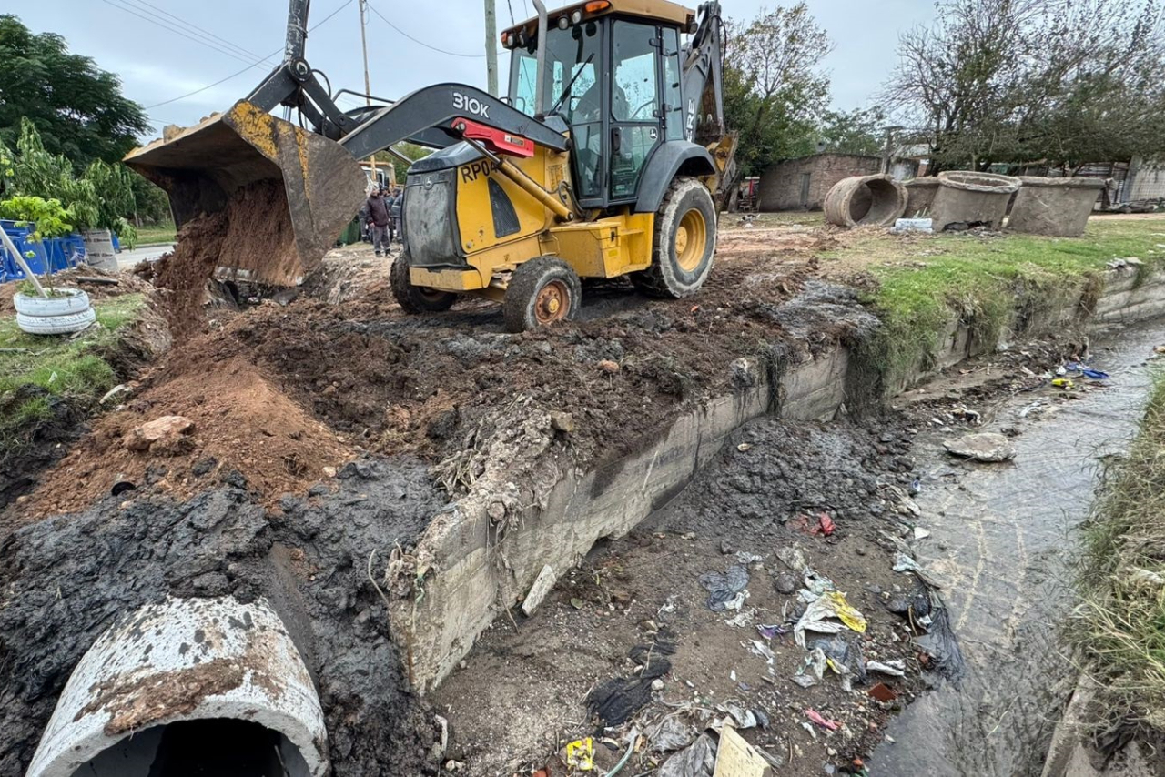 Abordaje territorial en la zona oeste: mejoras en desagües pluviales en barrios San Jorge y Santa Rita