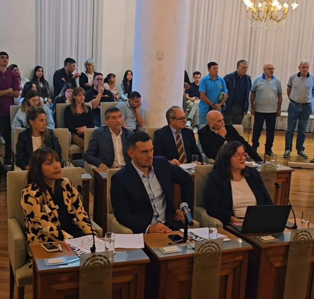 Juntos por Entre Ríos propone un nuevo sistema de estacionamiento medido para la ciudad de Paraná Juntos por Entre Ríos propone un nuevo sistema de estacionamiento medido para la ciudad de Paraná