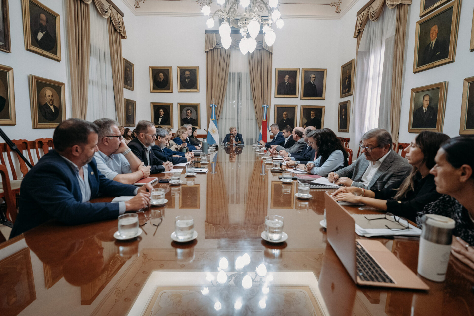 Salud Mental, vacunación y adicciones en la agenda de gabinete