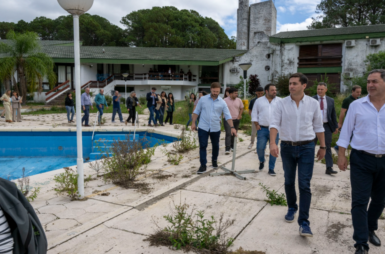 El Gobierno de Entre Ríos recuperó el hotel Ayuí, usurpado en el perilago de Concordia