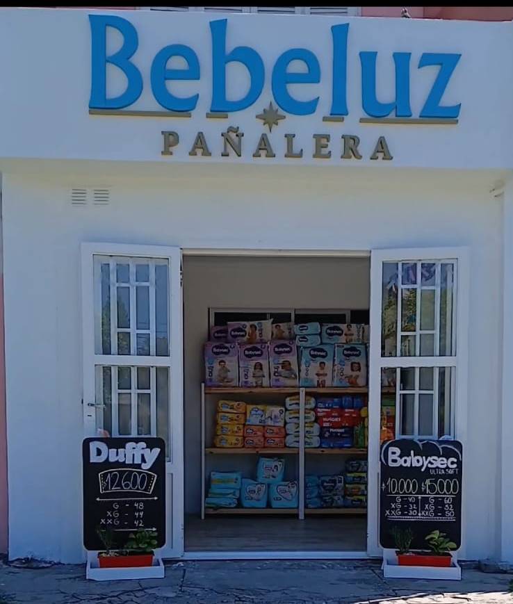 Bebeluz: Más que una pañalera, una solución real para familias reales