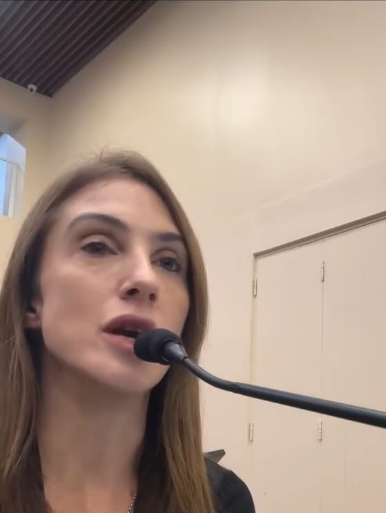 Agreción a la diputada formoseña Agostina Villaggi