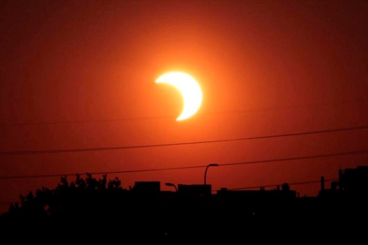 Seis minutos en penumbras: el eclipse más largo del siglo se podrá ver en el cielo argentino