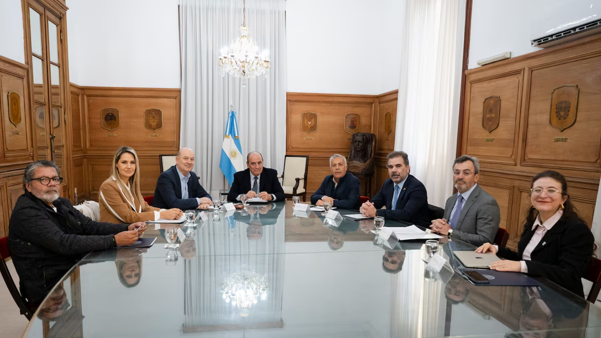 El Gobierno vuelve a reunir al Consejo de Mayo