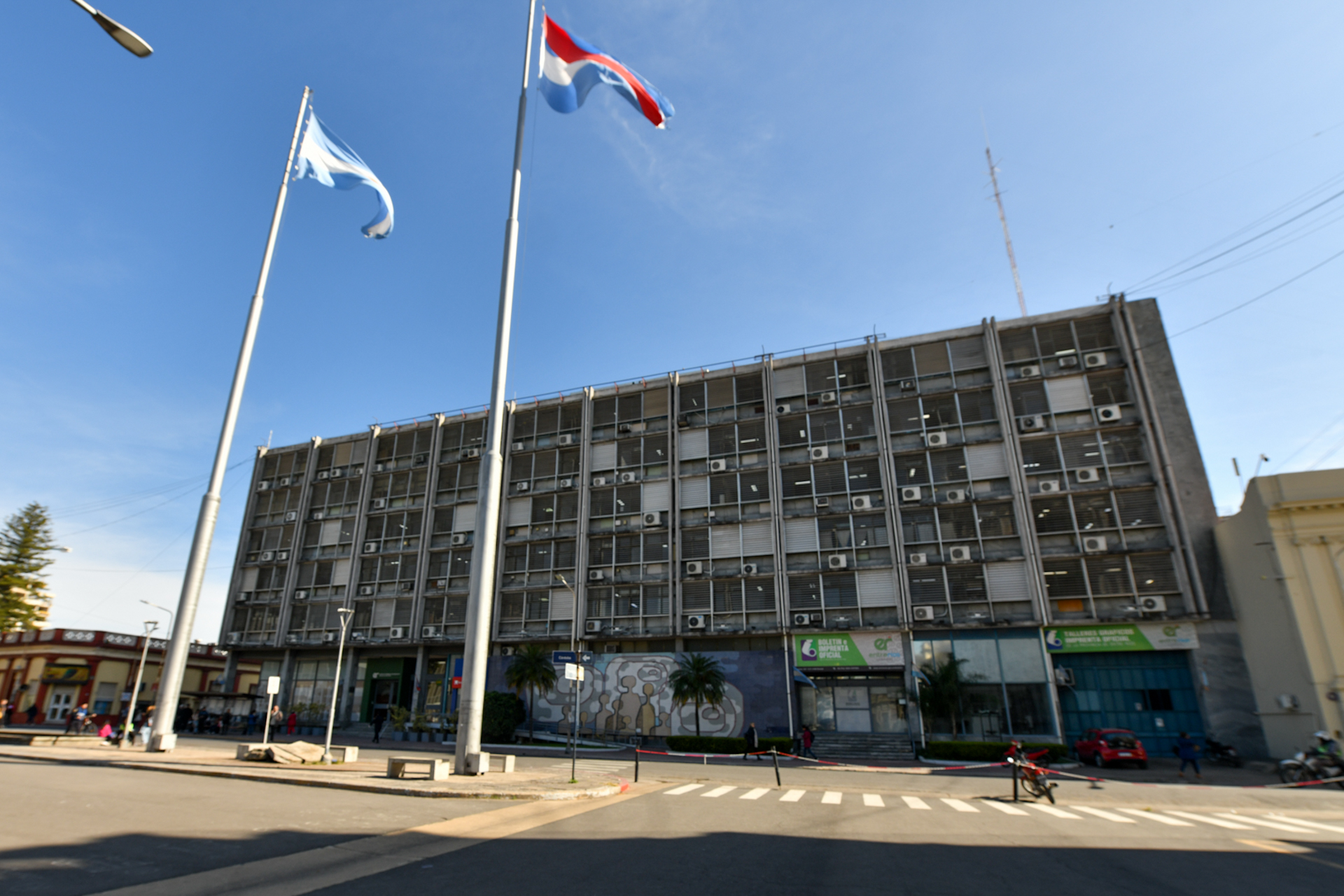 El CGE publicó resolución con nombres de docentes en condición de jubilarse y los convocó a iniciar el trámite