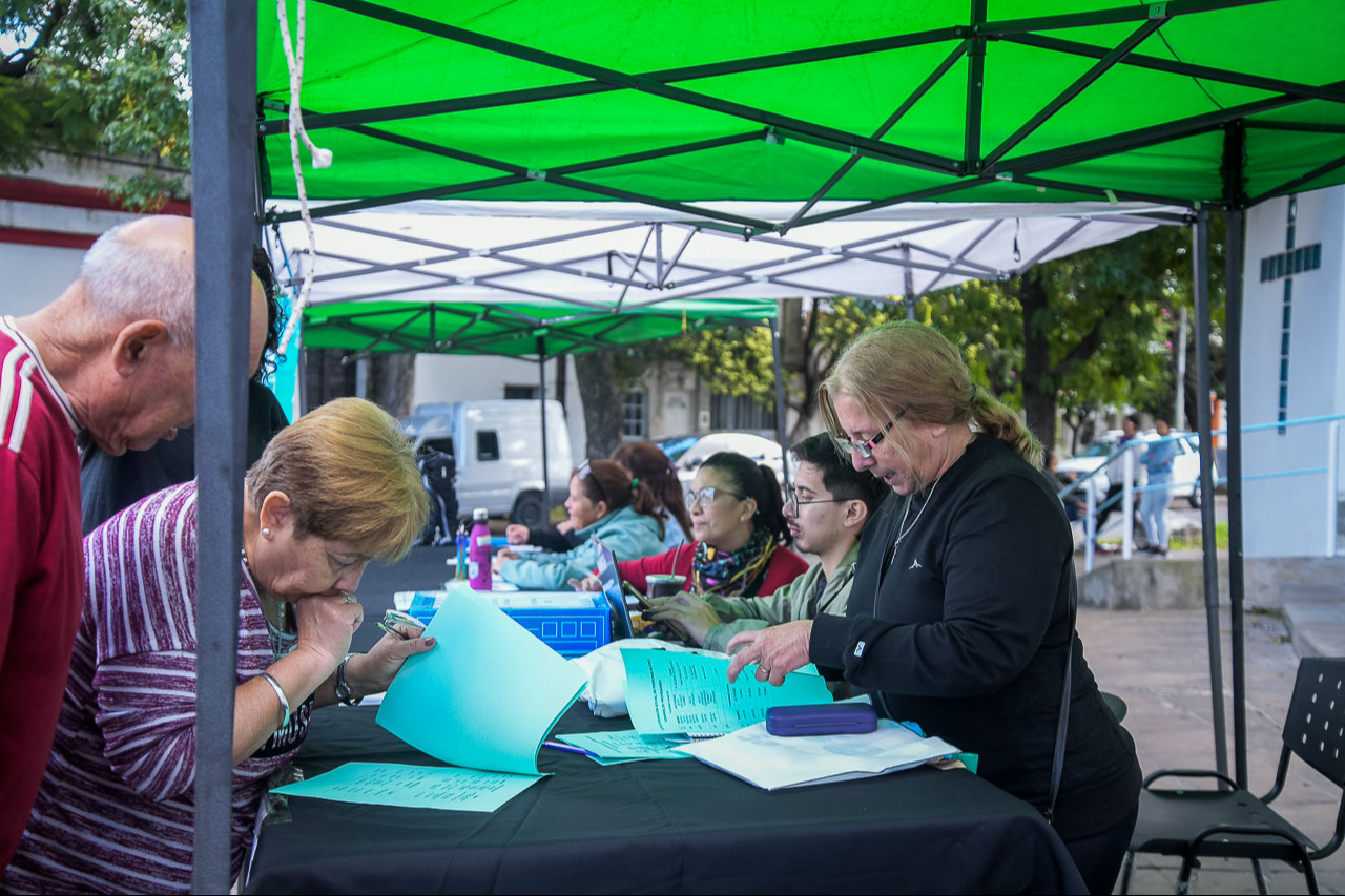 Oficinas a la Comunidad llega a la vecinal El Brete Oficinas a la Comunidad llega a la vecinal El Brete