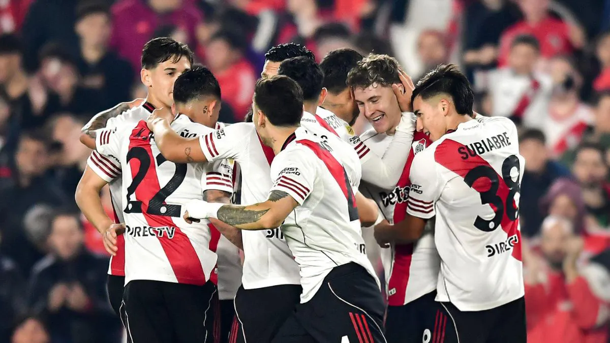 El equipo de Gallardo se hizo fuerte en el Monumental goleó 4-2 a Godoy Cruz