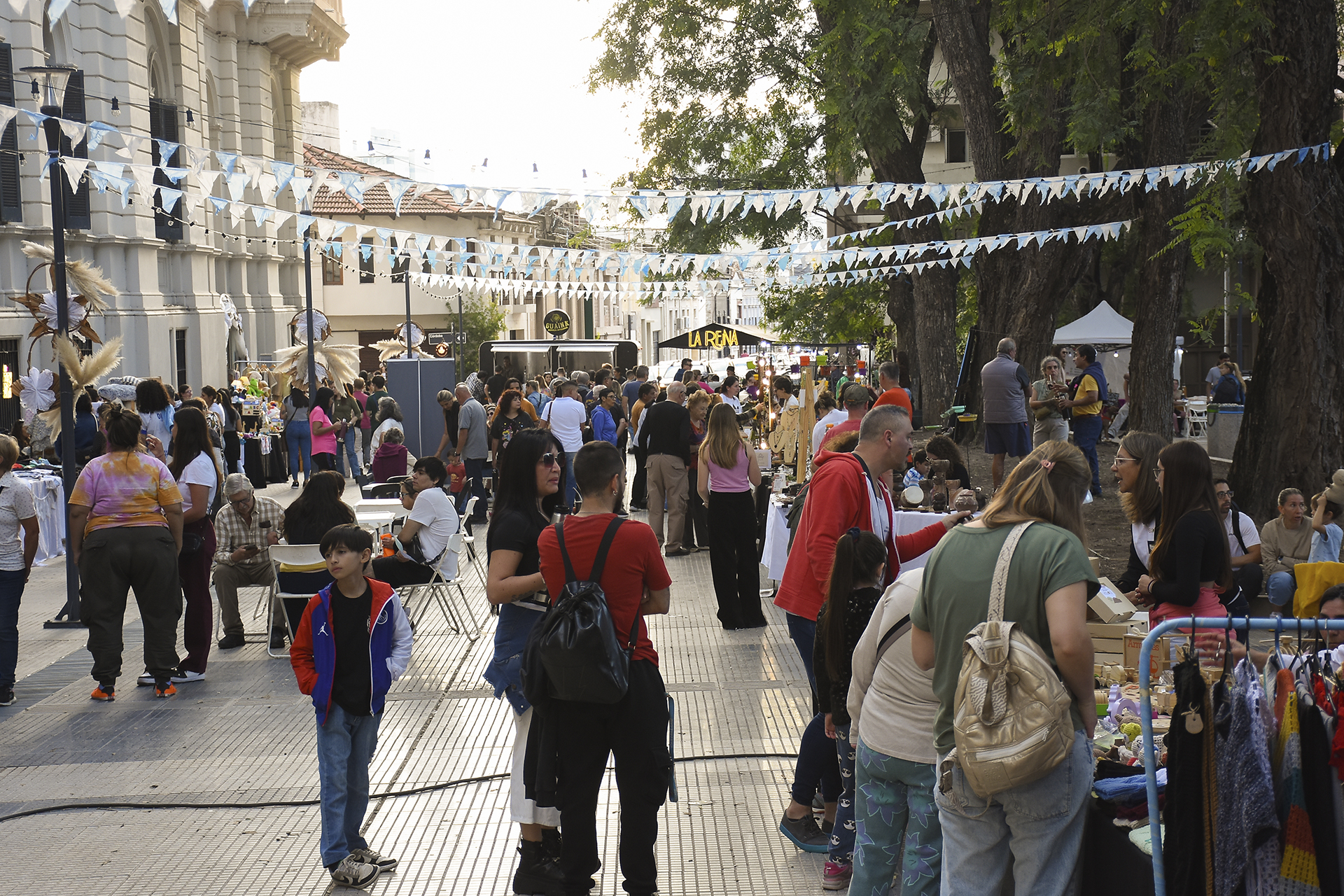 Habrá Feria de Emprendedores este viernes en Paraná