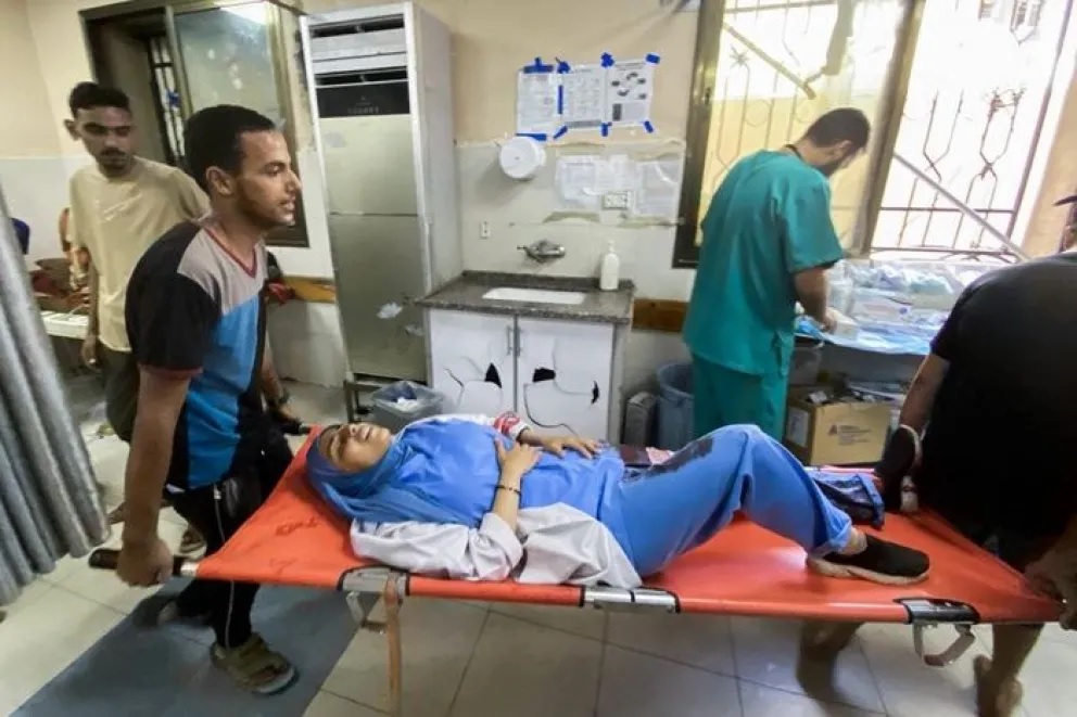 Israel atacó un hospital en Gaza y mató a 20 personas, entre ellas cuatro periodistas