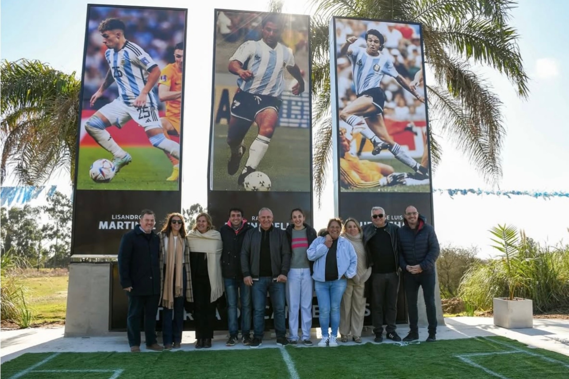 El gobierno provincial acompañó el homenaje a Burruchaga, Medina Bello y Martínez en Gualeguay El gobierno provincial acompañó el homenaje a Burruchaga, Medina Bello y Martínez en Gualeguay