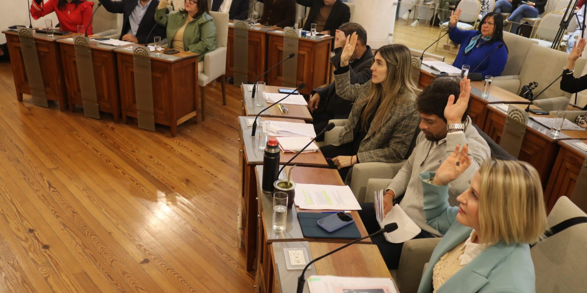 Se aprobó la creación de un programa para promover el uso de Inteligencia Artificial en el sector productivo
