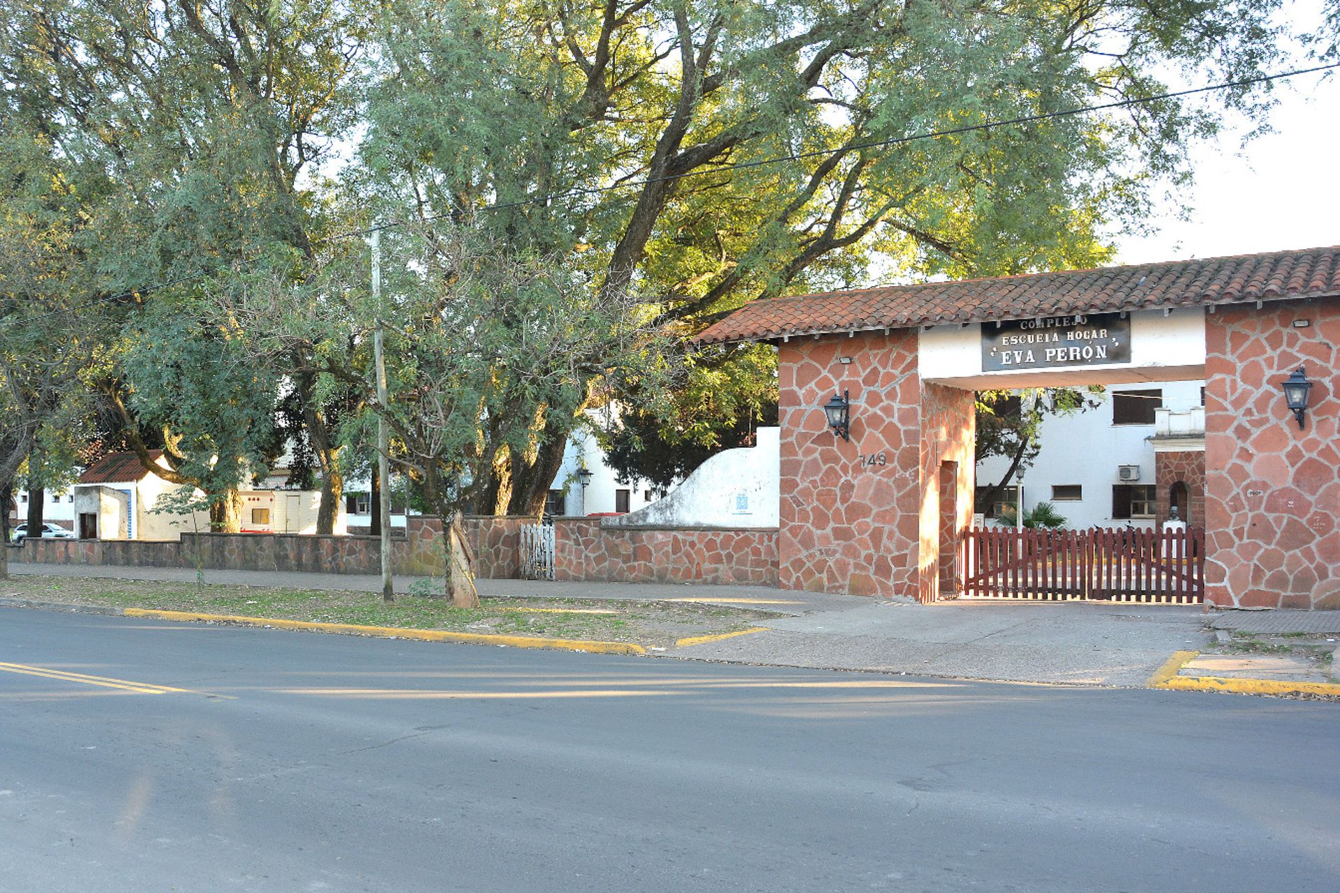 La dirección departamental de escuelas de Paraná se trasladará al complejo de la Escuela Hogar
