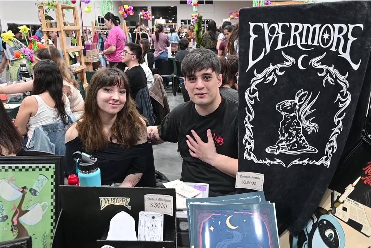 Con gran participación de emprendedores abrió la Feria Arte Joven
