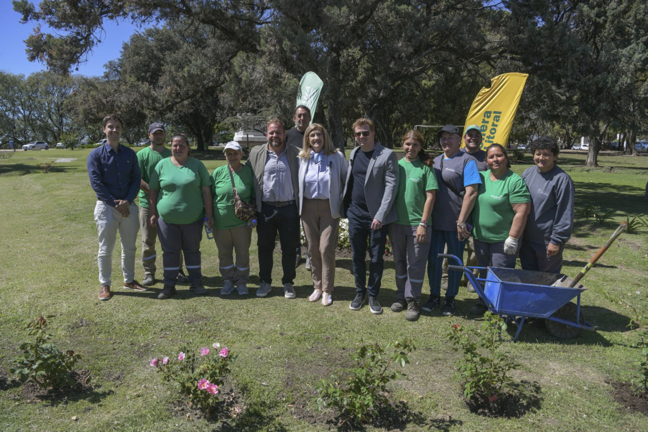 La Municipalidad propicia el padrinazgo para el mantenimiento de espacios públicos La Municipalidad propicia el padrinazgo para el mantenimiento de espacios públicos