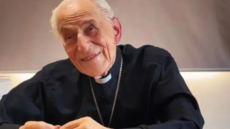 En su testamento, Karlic pidió perdón a quienes se sintieron lastimados en su ministerio