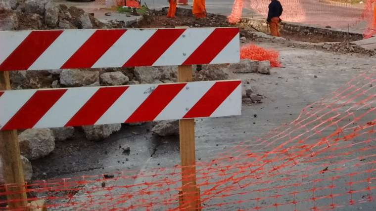 Corte parcial de tránsito por obras en avenida Don Bosco y en calle México Corte parcial de tránsito por obras en avenida Don Bosco y en calle México