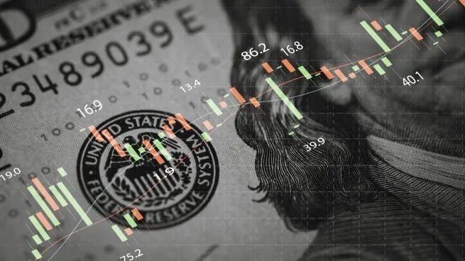 Comprar o vender: qué hacer con el dólar
