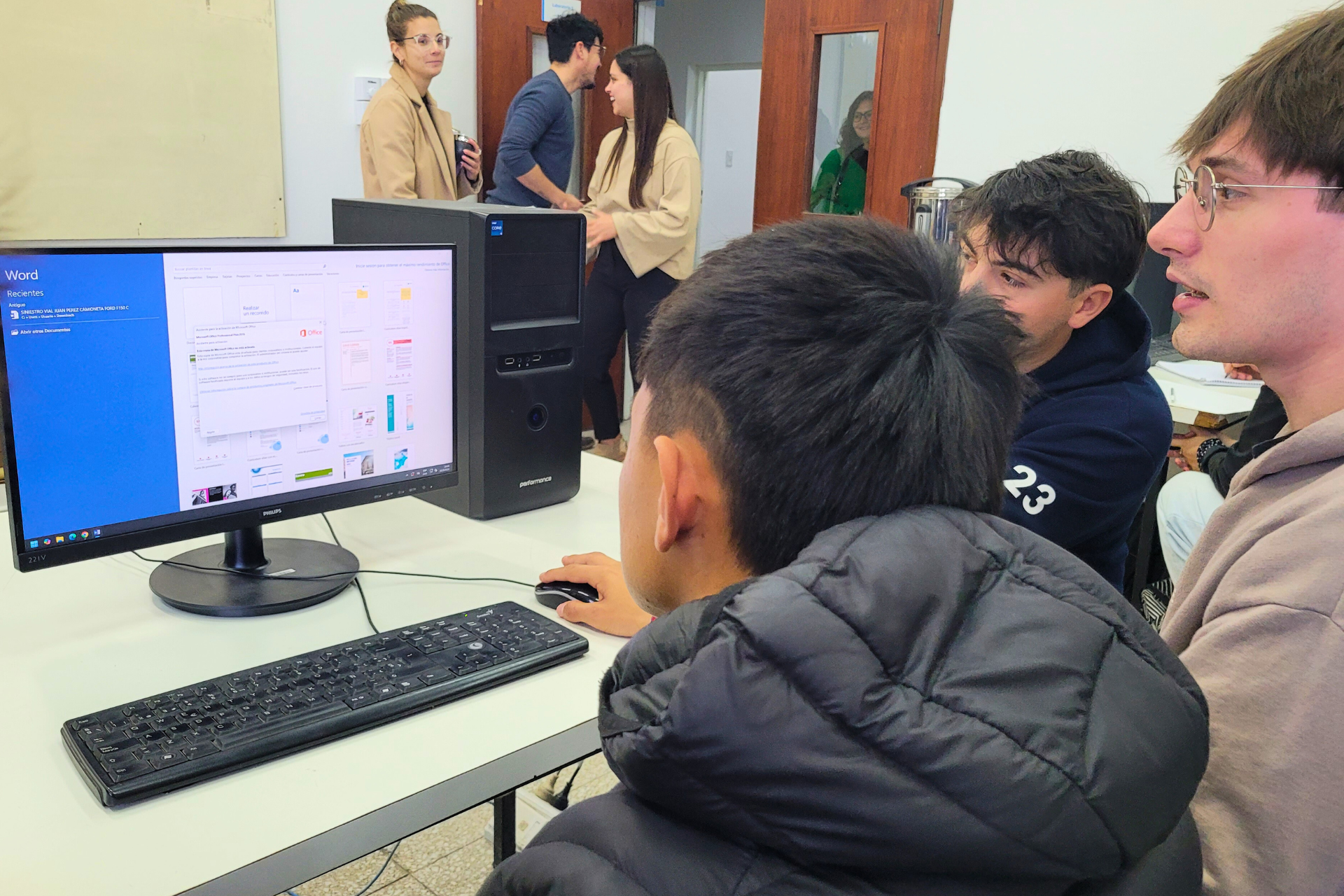 Adolescentes del programa Su+ Autonomía completaron talleres digitales en Oro Verde
