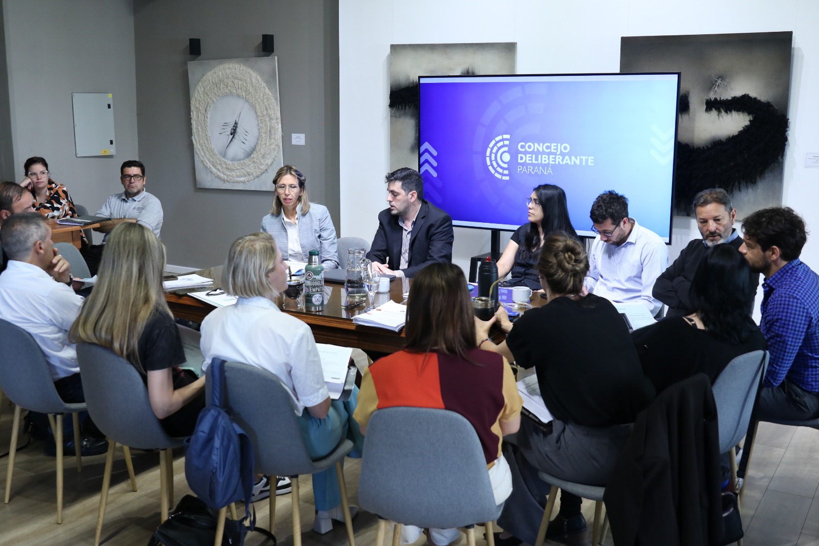 El Presupuesto y la Tributaria 2026 de Paraná comenzaron su análisis en Comisión del Concejo Deliberante El Presupuesto y la Tributaria 2026 de Paraná comenzaron su análisis en Comisión del Concejo Deliberante