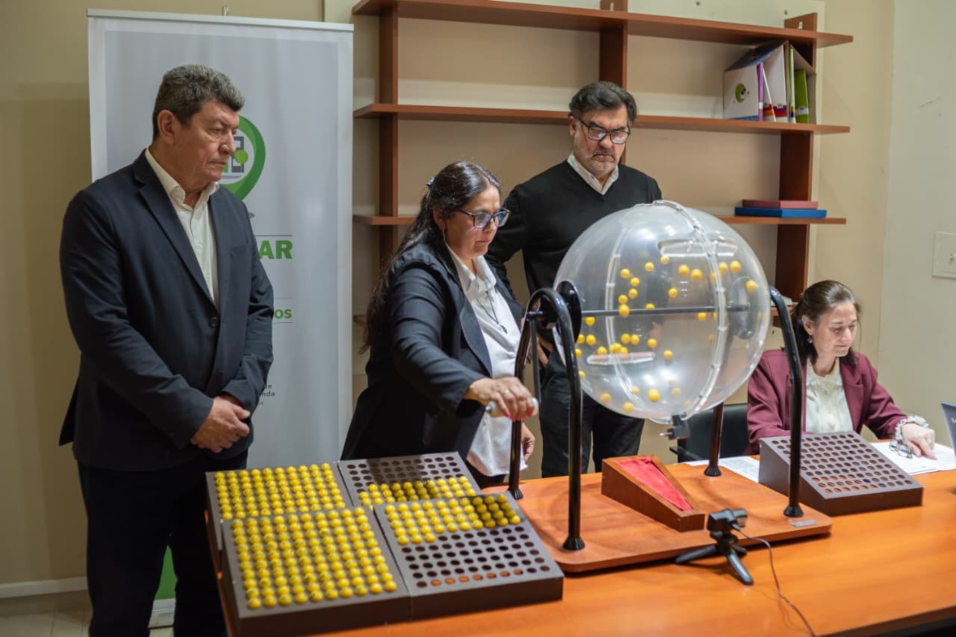 Sortearon créditos para 300 familias destinados a la construcción y ampliación de viviendas Sortearon créditos para 300 familias destinados a la construcción y ampliación de viviendas
