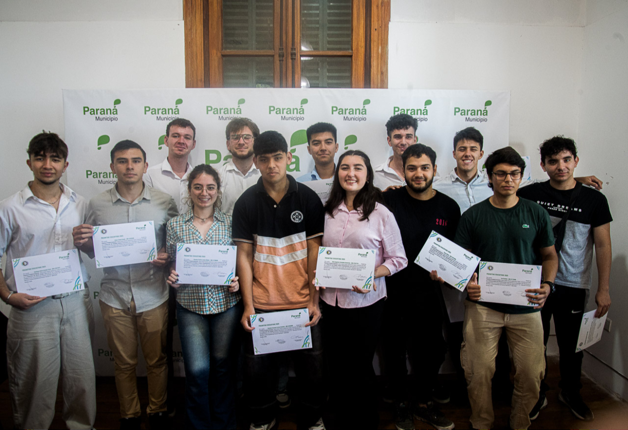 El Municipio reconoció a estudiantes que realizaron prácticas profesionalizantes El Municipio reconoció a estudiantes que realizaron prácticas profesionalizantes